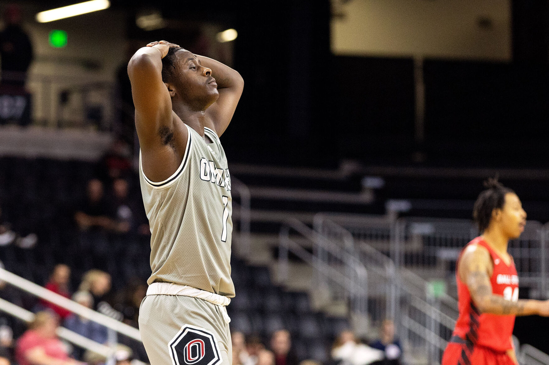 111722-owh-spo-unobasketball-em10.jpg